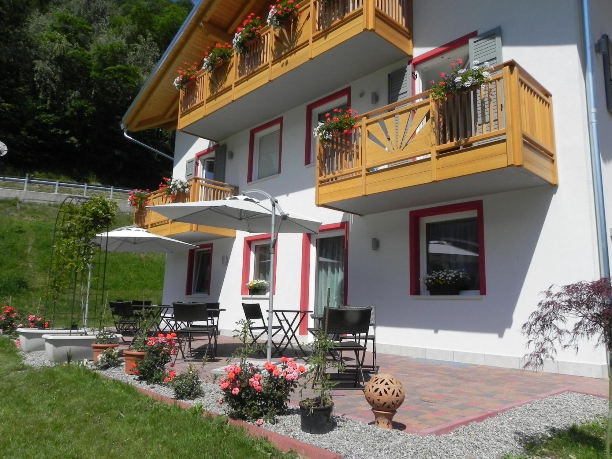 Sole Levante Мале Экстерьер фото