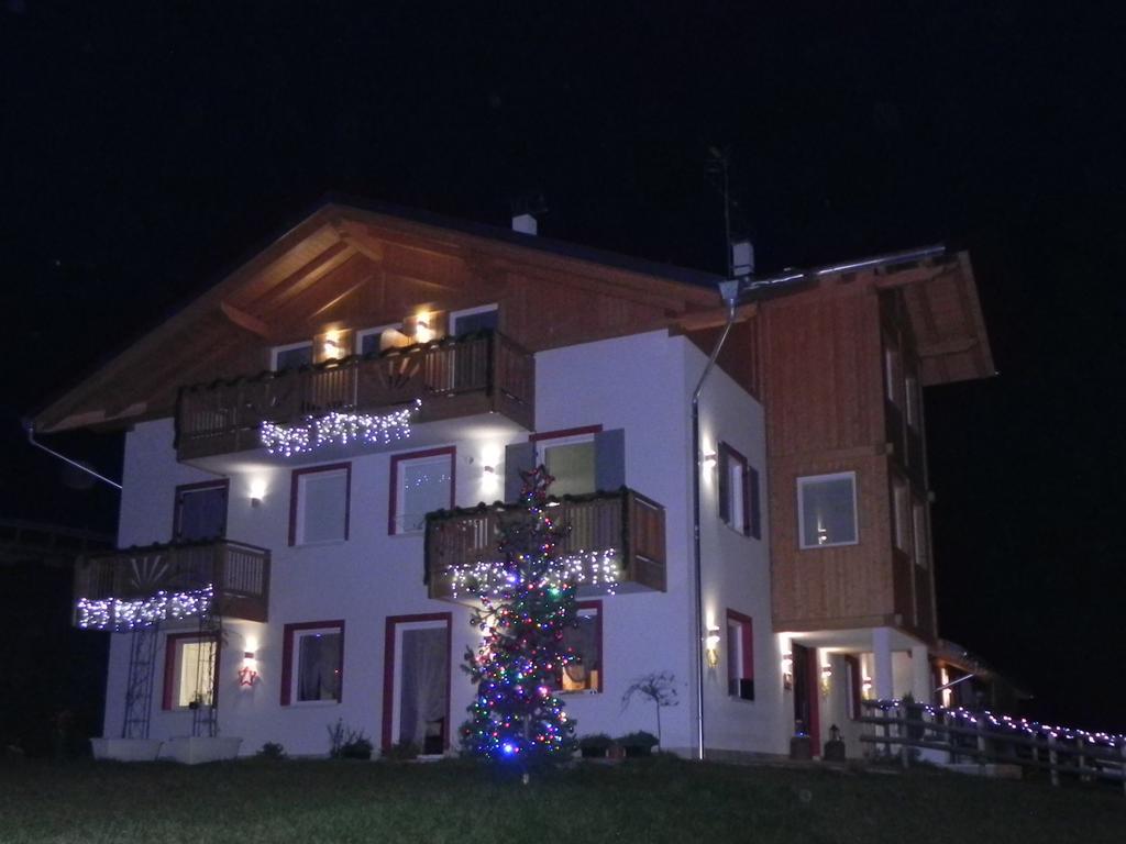 Sole Levante Мале Экстерьер фото